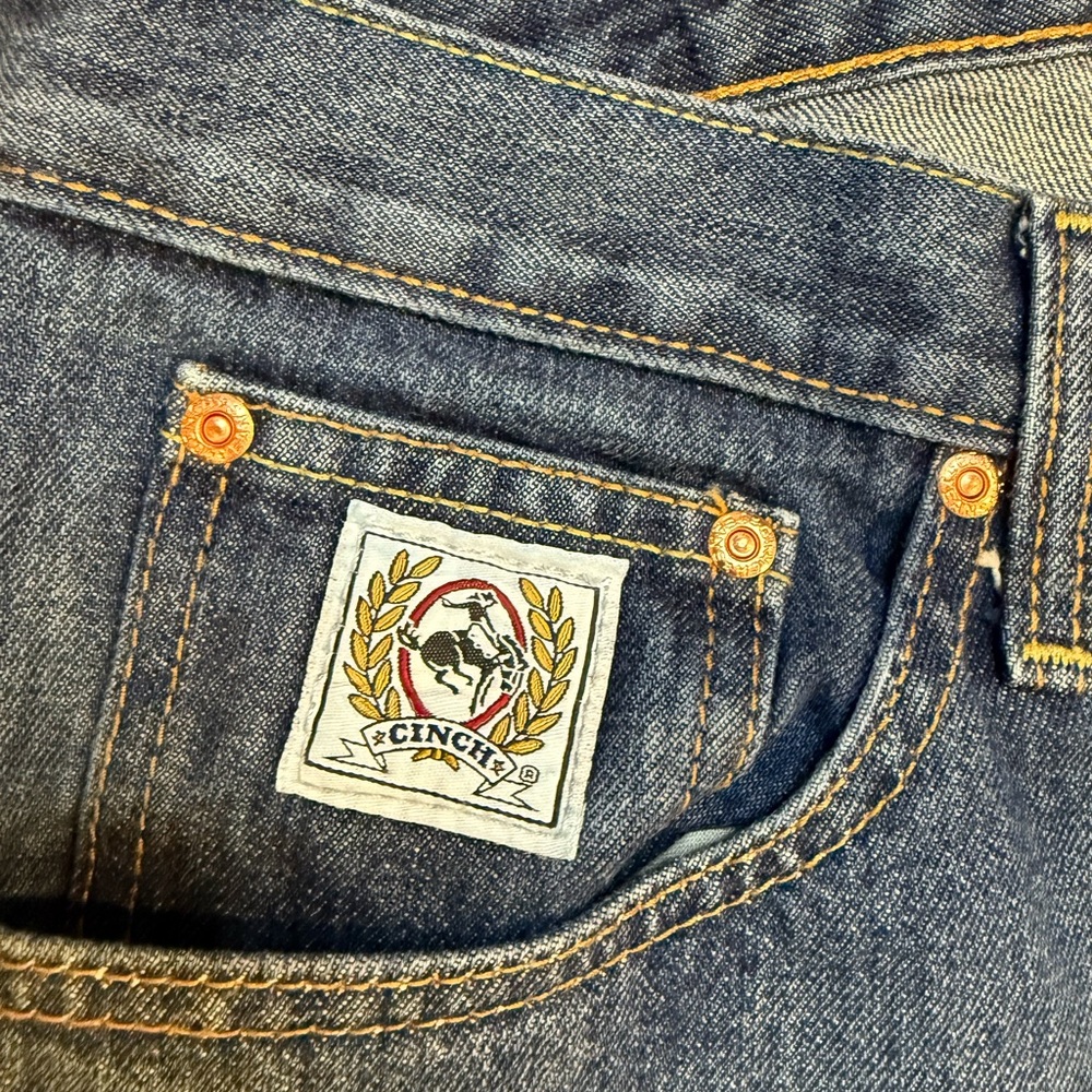 Cinch Men's Straight Blue Jeans - Picture 2 of 9